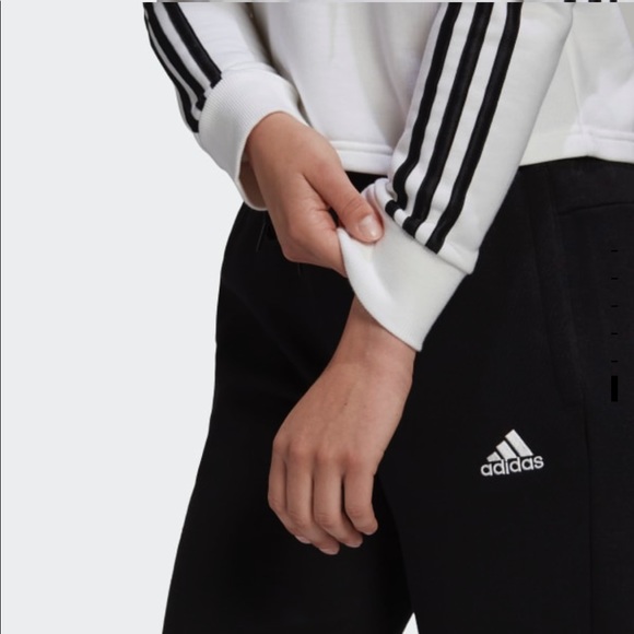 Adidas ESSENTIALS 3-STRIPES CROPPED HOODIE - Picture 6 of 6